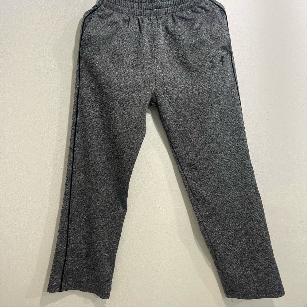 Used Boys Under Armour Pants in Gray (6)